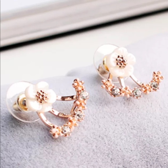 Daisy Flower Earring Studs Silver Plated Gold NEW - Picture 4 of 7